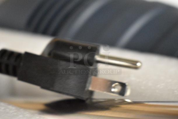 5 BRAND NEW SCRATCH AND DENT! AvaMix 928IBHD12 12" Heavy-Duty Variable Speed Immersion Blender - 1 1/4 hp. 120 Volts, 1 Phase. 5 Times Your Bid! - Image 6 of 9