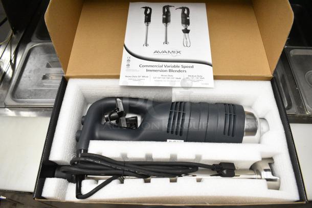 5 BRAND NEW SCRATCH AND DENT! AvaMix 928IBHD18 18" Heavy-Duty Variable Speed Immersion Blender - 1 1/4 hp. 120 Volts, 1 Phase. 5 Times Your Bid! - Image 1 of 8