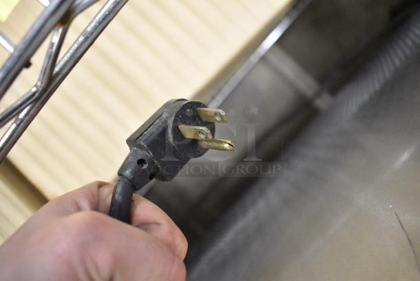 True TSSU-48-08 Stainless Steel Commercial Sandwich Salad Prep Table Bain Marie Mega Top on Commercial Casters. 115 Volts, 1 Phase. Tested and Working! - Image 7 of 7