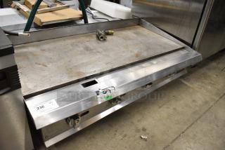 Ikon IMG-48 Stainless Steel Commercial Countertop Natural Gas Powered Flat Top Griddle. 120,000 BTU.