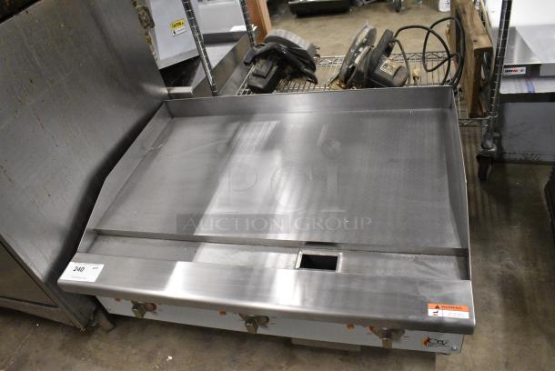 BRAND NEW SCRATCH AND DENT! Cooking Performance Group CPG 351GCPG36M Stainless Steel Commercial Countertop Electric Powered Flat Top Griddle. 208/240 Volts. - Image 5 of 8