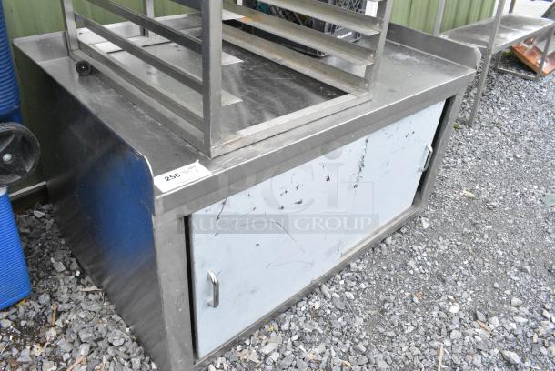 Stainless Steel Commercial 2 Door Cabinet. - Image 3 of 4
