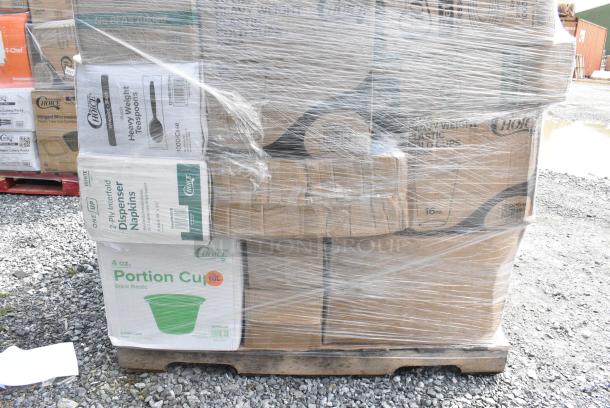 30 BRAND NEW SCRATCH AND DENT! Boxes Including 760VP64 Carnival King 64 oz. Popcorn Bucket - 360/Case, Choice Portion Cup Lids, Lavex Paper Towels, 500CC16HW Choice Heavy Duty 16 oz. Plastic Cold Cup. 30 Times Your Bid! - Image 7 of 7