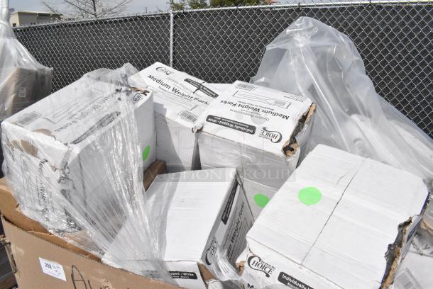 20 BRAND NEW SCRATCH AND DENT! Boxes Including 2 130WFORKWP Choice Individually Wrapped Medium Weight White Polypropylene Plastic Fork - 1,000/Case. 20 Times Your Bid! - Image 2 of 5