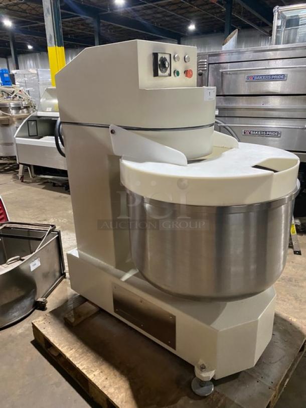 Fish Oven & Equipment Corp. Commercial Heavy Duty Electric Powered Floor Model Dough Mixer! With Stainless Steel Mixing Bowl! With Spiral Dough Hook Attachment! Model: FSM1000 SN: FSM1001! 208/220V 3 Phase! - Image 2 of 8