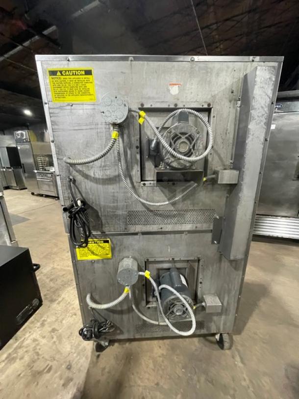 Vulcan Commercial Stainless Steel Natural Gas Powered Double Stacked Convection Oven! With Wired Oven Rack! Model: VC4GD-11D1 SN: 54-1075986/54-1075987! On Casters! 2X Your Bid Makes One Unit! - Image 4 of 11