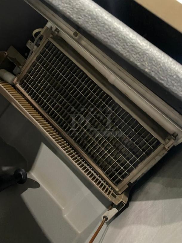 Ice-O-Matic Commercial Stainless Steel Electric Powered Water-Cooled Undercounter Half-Cube Ice Making Machine/Storage Bin Combo! With Top Hinged Lift-Up Style Lid! Model: ICEU300HW3 SN: 17111280011750! 115V 1 Phase! - Image 7 of 8