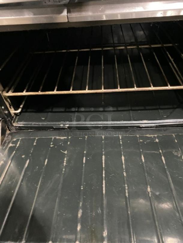 Garland Commercial Stainless Steel Natural Gas Powered 10 Burner Range/Double Oven Combo! With Wire Oven Racks! On Legs! - Image 5 of 8