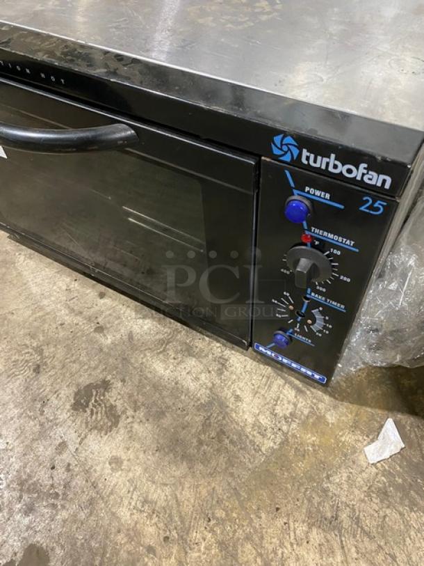 Moffat TurboFan-25 Series Commercial Electric Powered Countertop Mini Convection Oven! With Thermostatic Control! With Wired Oven Rack! Model: E25 SN: 234997! 110-120V! - Image 2 of 7
