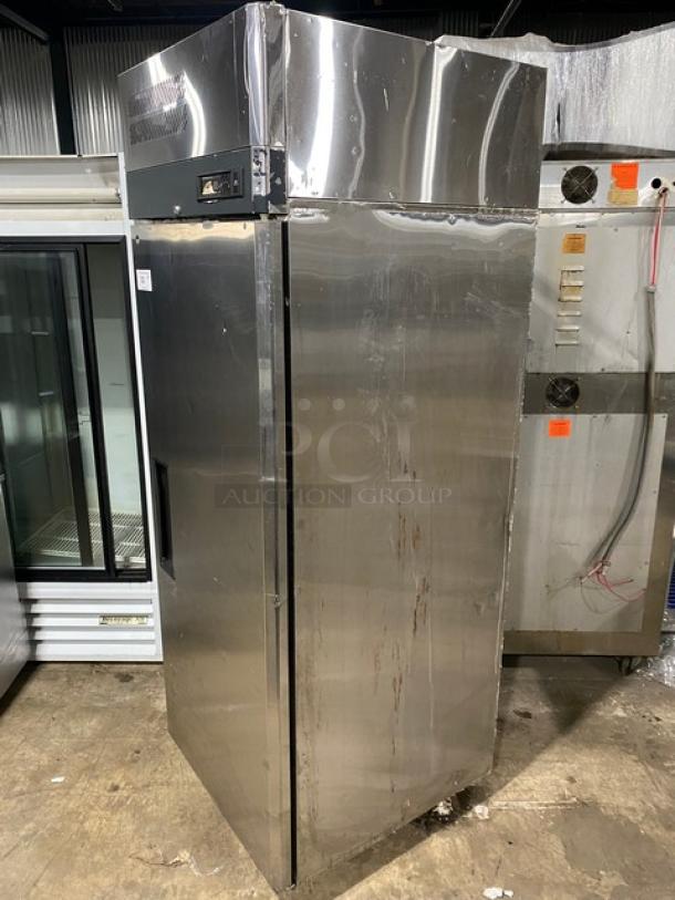 Turbo Air M3-Series Commercial Stainless Steel Solid Single Door Reach In Refrigerator! With Poly Coated Wire Rack! Model: M3R24-1-N! 115V! On Casters! - Image 2 of 8