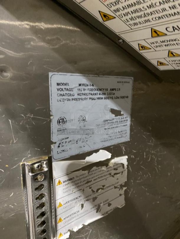 Turbo Air M3-Series Commercial Stainless Steel Solid Single Door Reach In Refrigerator! With Poly Coated Wire Rack! Model: M3R24-1-N! 115V! On Casters! - Image 4 of 8