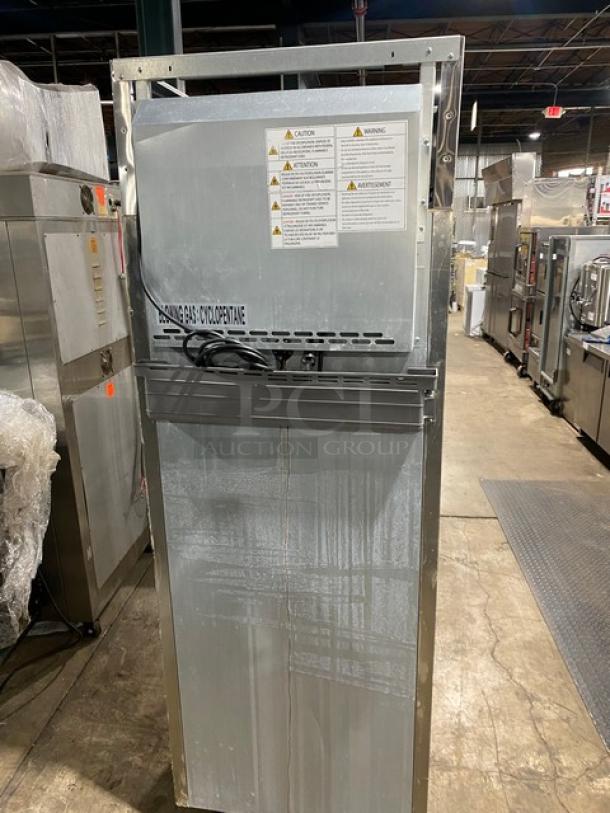 Turbo Air M3-Series Commercial Stainless Steel Solid Single Door Reach In Refrigerator! With Poly Coated Wire Rack! Model: M3R24-1-N! 115V! On Casters! - Image 6 of 8