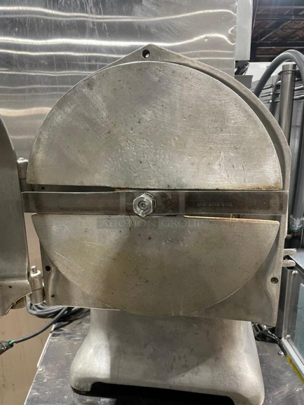 Qualheim Electro-Cut Commercial Electric Powered Heavy Duty Countertop Vegetable Slicer/Shredder/Grater! Model: 400 SN: 26769D! 115V 1 Phase! - Image 5 of 10