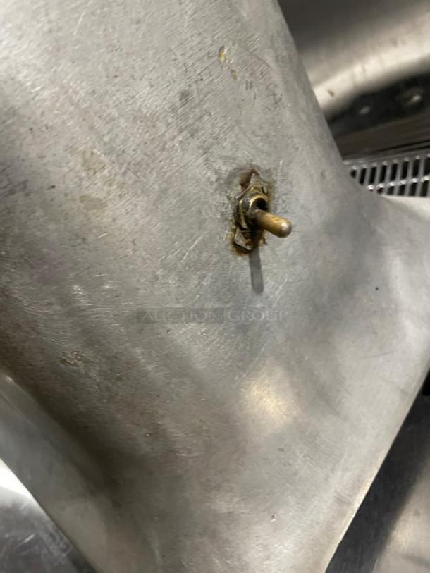 Qualheim Electro-Cut Commercial Electric Powered Heavy Duty Countertop Vegetable Slicer/Shredder/Grater! Model: 400 SN: 26769D! 115V 1 Phase! - Image 7 of 10