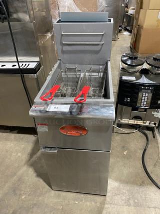 NEW! Scratch-N-Dent! Avantco! 2024 Late Model! Commercial Stainless Steel Natural Gas Powered 50 Lb. Deep Fat Fryer! With Back Splash & Basket Hanger! With Fry Baskets! Model: 177FF50N SN: 2409031301!