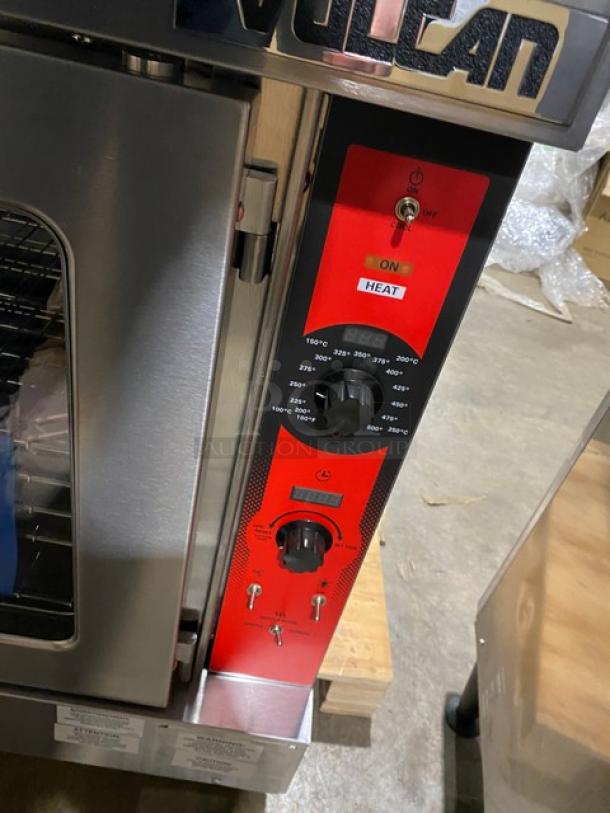 NEW! Scratch-N-Dent! Vulcan Commercial Stainless Steel Electric Powered Single Stack Convection Oven! Energy Star Certified! With Thermostatic Controls! With Wired Oven Racks! Model: VC5ED! 208V 3/1 Phase! - Image 6 of 7