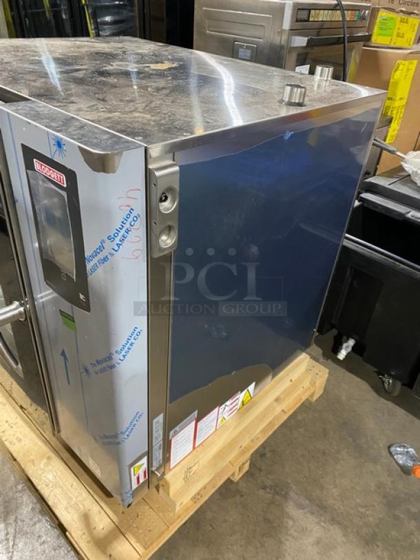 NEW! Scratch-N-Dent! Blodgett BC-Touch Series Commercial Stainless Steel Electric Powered Combi Oven! With Touch Controls! With Built In Pan Slide! Model: BLCT-102/CPE2.10 SN: 201118-040729! 208V 3 Phase! - Image 2 of 7