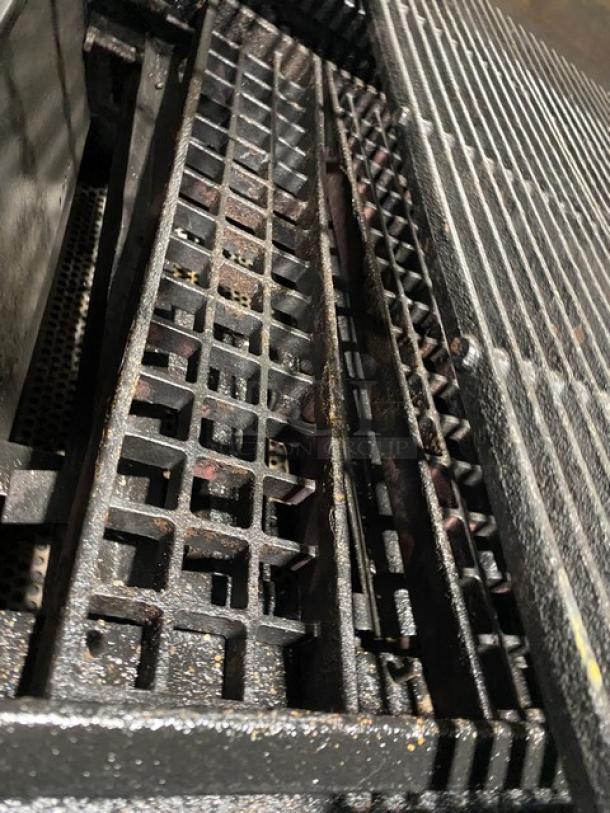 U.S. Range Commercial Stainless Steel Natural Gas Powered Char Broiler! With Back & Side Splash! With Pan Rail! With Enclosed Storage Base! On Legs! Working When Removed! - Image 6 of 8