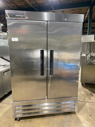 Traulsen Centerline Series Commercial Stainless Steel Solid 2 Door Reach In Refrigerator! Model: CLBM-49R-FS SN: 21E02961! 115V 1 Phase! On Casters!