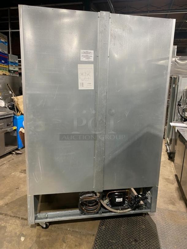 Traulsen Centerline Series Commercial Stainless Steel Solid 2 Door Reach In Refrigerator! Model: CLBM-49R-FS SN: 21E02961! 115V 1 Phase! On Casters! - Image 4 of 7