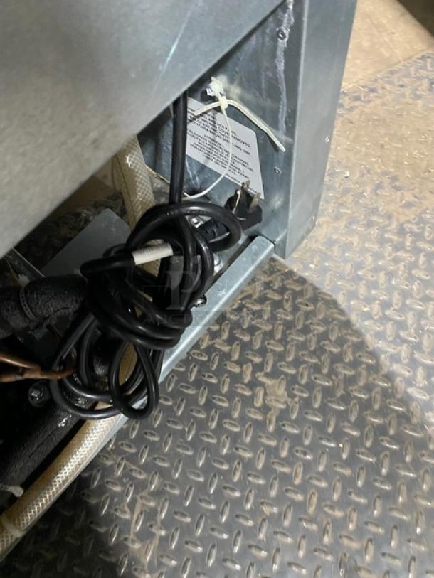 Traulsen Centerline Series Commercial Stainless Steel Solid 2 Door Reach In Refrigerator! Model: CLBM-49R-FS SN: 21E02961! 115V 1 Phase! On Casters! - Image 7 of 7