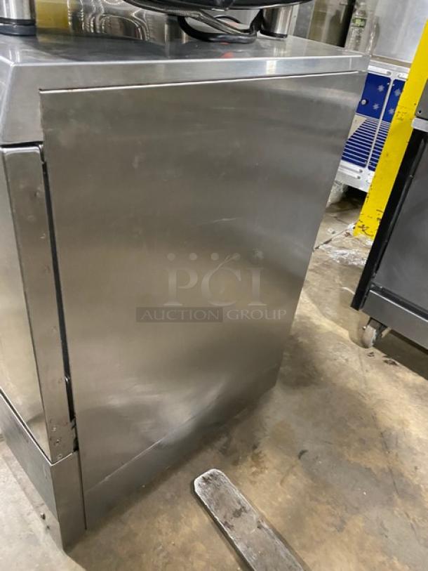 Hobart! New Body Style! Advansys Series Commercial Stainless Steel Electric Powered High Temperature Undercounter Dishwasher! Energy Star Certified! With Full Size Peg Rack! Model: LXER SN: 231229206! 120/208-240V 1 Phase! - Image 2 of 8