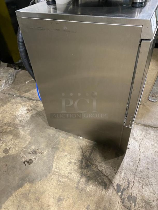 Hobart! New Body Style! Advansys Series Commercial Stainless Steel Electric Powered High Temperature Undercounter Dishwasher! Energy Star Certified! With Full Size Peg Rack! Model: LXER SN: 231229206! 120/208-240V 1 Phase! - Image 3 of 8