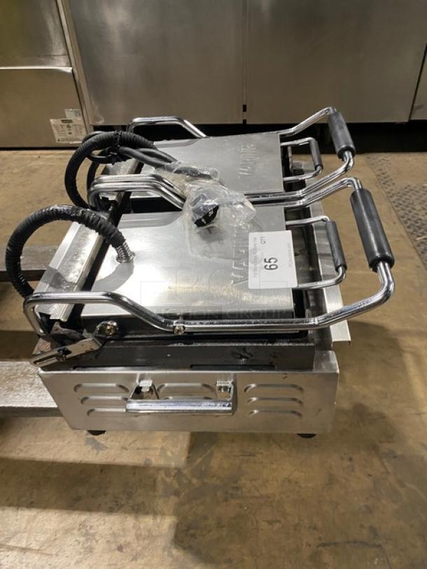Waring Panini Ottimo Series Commercial Stainless Steel Electric Powered Countertop Double Panini Sandwich Grill! With Thermostatic Controls! With Grooved/Ribbed Grates! Model: WPG300 SN: 3222! 240V! On Legs! - Image 2 of 8
