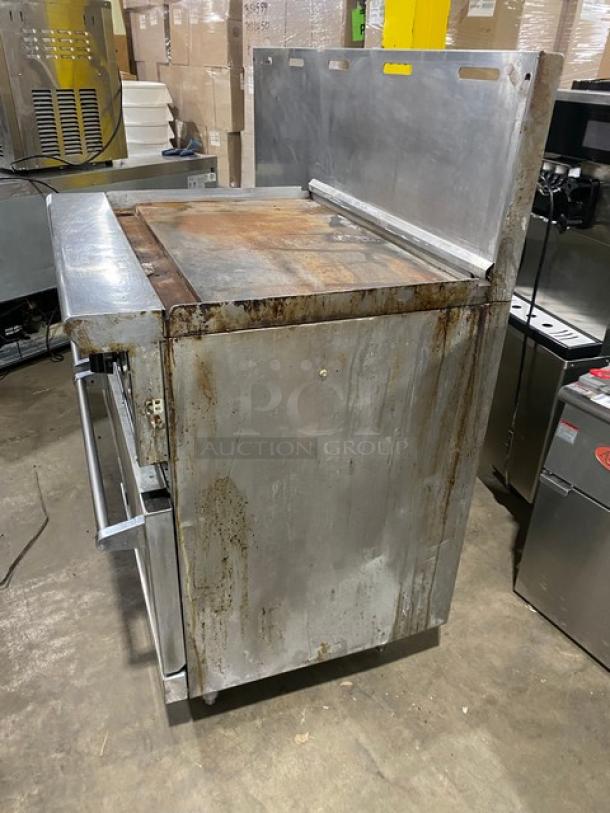 American Range Commercial Stainless Steel Natural Gas Powered 4 Burner Range/Raised Flat Griddle Split Top & Double Oven Combo! With Built-In Broiler/Cheese Melter! With Back Splash & Wire Oven Racks! On Legs! - Image 4 of 9