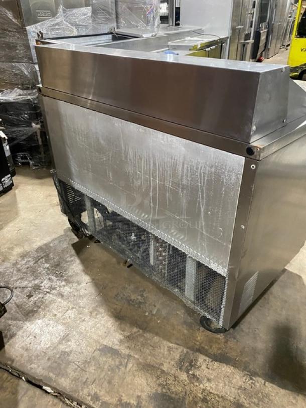True Commercial Stainless Steel 2 Door Refrigerated Bain Marie Mega Top Salad/Sandwich Prep Table! With Marble Style Cutting Board! Model: TSSU-48-12 SN: 1-3500802! 115V 1 Phase! On Casters! - Image 3 of 10