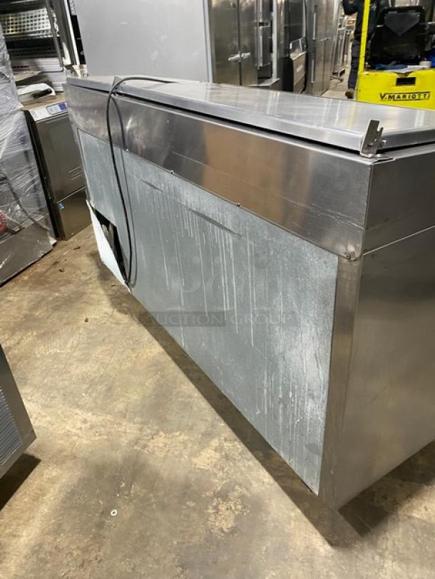 Beverage-Air Commercial Stainless Steel 2 Door Refrigerated Bain Marie Mega Top Pizza Prep Table! Model: PT67 SN: 4611692! 115V 1 Phase! On Casters! - Image 4 of 9