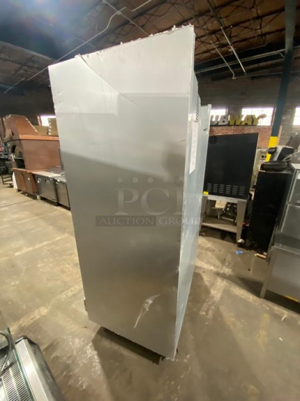 Traulsen G-Series Commercial Stainless Steel Solid 2 Door Reach In Refrigerator! Energy Star Certified! With Poly Coated Wire Racks! Model: G20010 SN: T84650L14! 115V! On Casters! - Image 3 of 10
