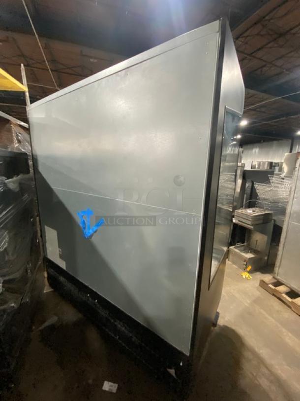 Federal Industries Commercial Black Multi-Tier Refrigerated Open Air-Curtain Grab-N-Go Merchandiser Display Case! With Stainless Steel Interior & Adjustable Shelves! Model: RSSM678SC SN: 180326106350! 120/208-240V 1 Phase! - Image 3 of 8