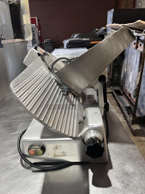Tor-Rey Commercial Electric Powered Countertop Deli Meat Slicer! Model: RB-300 SN: I07-005150! 115V 1 Phase! On Legs! - Image 1 of 8