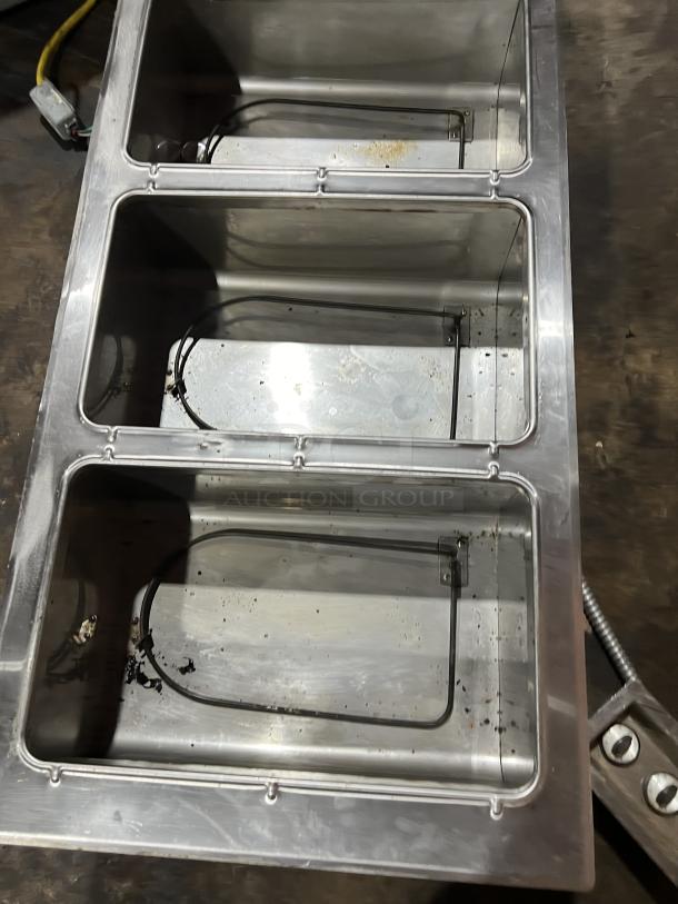 Duke Commercial Stainless Steel Electric Powered 3-Well Heated Drop-In Unit! With Control Panel! Model: ADI3E M SN:02063625! 120V 1 Phase! - Image 3 of 5