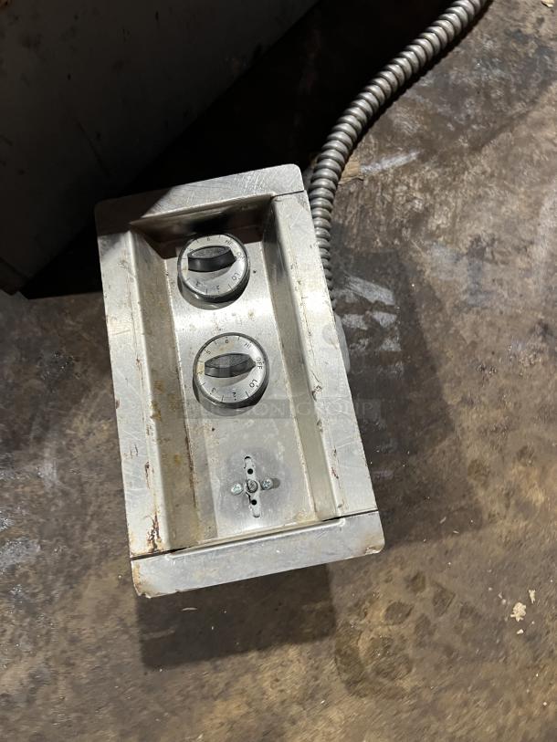 Duke Commercial Stainless Steel Electric Powered 3-Well Heated Drop-In Unit! With Control Panel! Model: ADI3E M SN:02063625! 120V 1 Phase! - Image 4 of 5