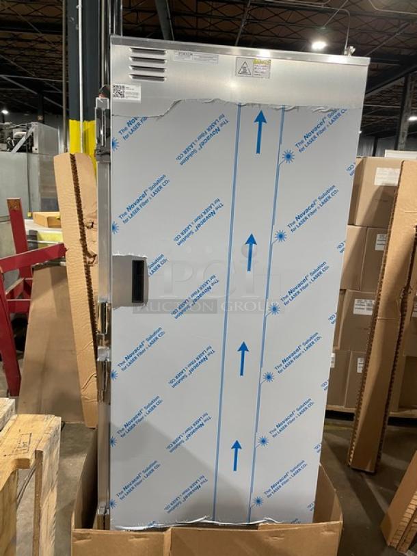 BRAND NEW! Cres-Cor Commercial Stainless Steel Solid Dutch Door Insulated Heated Holding/Proofing Cabinet! Model: H-137-UA-12D SN: ACD-J000653942-021! 120V 1 Phase! On Casters! - Image 6 of 11