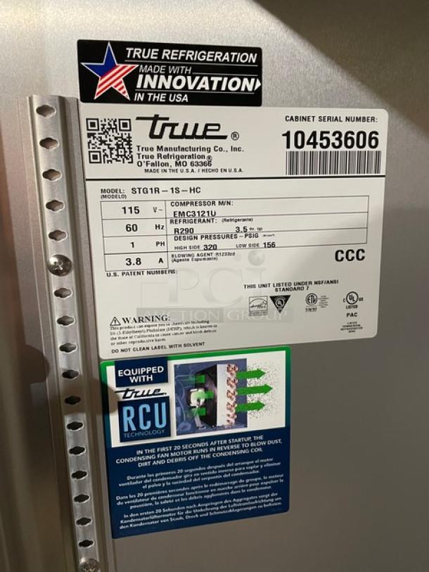 BRAND NEW! True Spec Series Commercial Stainless Steel Solid Single Door Reach In Refrigerator! Energy Star Certified! With Lock & Keys! Model: STG1R-1S-HC SN:10453606! 115V 1 Phase! - Image 10 of 13