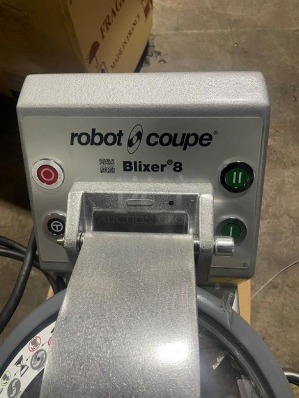 BRAND NEW! Robot Coupe E-Series Commercial Stainless Steel Electric Powered 2 Speed Countertop 8.5 Qt. Food Processor! With Handled Stainless Steel Cutter Bowl! With Leak Proof See-Through Cover! Model: BLIXER8! 208V-240V 3 Phase! - Image 8 of 10
