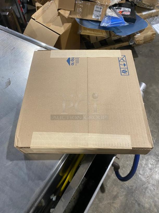 BRAND NEW! Vollrath Wear-Ever Series Commercial Aluminum 11-5/8" Round Flat Cover! With Torogard Dipped Handle! Model: 67320! 4X Your Bid! - Image 3 of 5