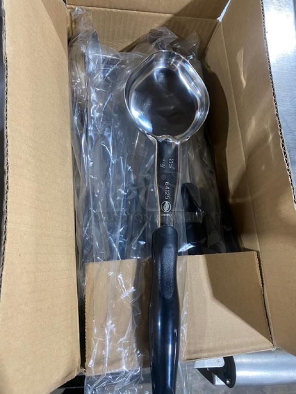 BRAND NEW! Vollrath Jacob's Pride Series Commercial Stainless Steel 5 Oz. Oval Food Portioner/Spoodle Utensil! With Black Grip Handle! 12 Per Case! Model: 6412520! ALL ONE MONEY! - Image 4 of 5