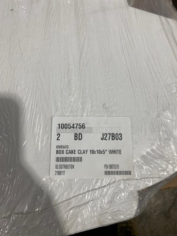 BRAND NEW! MIXED PALLET! Tablecraft Commercial Clear High Density 12 Oz. Wide Mouth Squeeze Bottles! Model: 11253CHD01! With R3 Redistribution Commercial White 10”x10”x5” Cake/Bakery Boxes! Model: J27B03! With EcoLab Vortexx Commercial 4 Gal. Acid Liquid Sanitizer! Model: 6300862! With Cal-Mil Sierra Series Commercial Clear Pastry Drawer! 15X Your Bid! - Image 6 of 10
