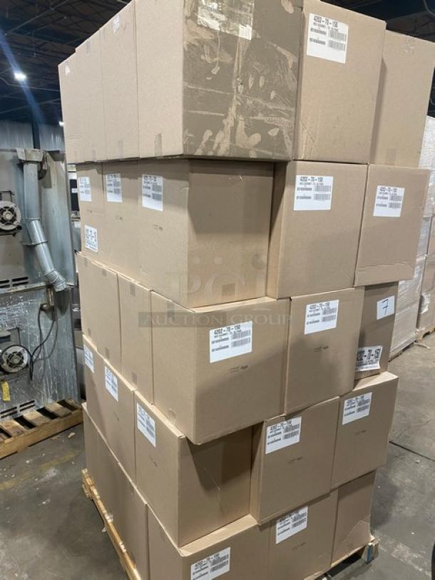 BRAND NEW! FULL PALLET! Handi-Foil Commercial Black/Gold Medium Sized Gourmet-To-Go Food Containers! Model: 4202-70-150! 56X Your Bid! - Image 4 of 11
