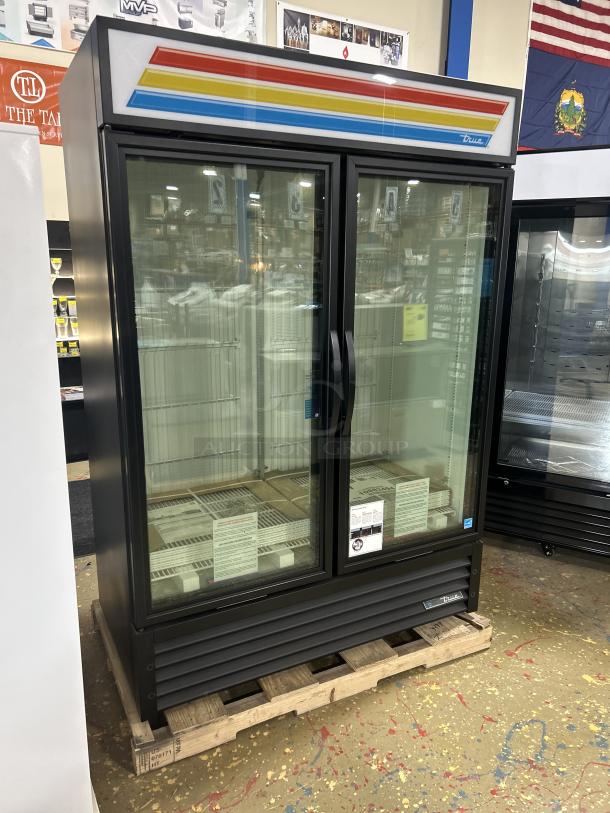 NEW! True Commercial Black Powder Coated Double Glass Swing Door Reach In Merchandiser Freezer! Energy Star Certified! With Poly Coated Wire Racks! Model: GDM-49F-HC~TS01 SN: 10883494! 115V 1 Phase! - Image 2 of 5