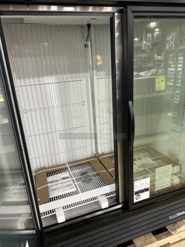 NEW! True Commercial Black Powder Coated Double Glass Swing Door Reach In Merchandiser Freezer! Energy Star Certified! With Poly Coated Wire Racks! Model: GDM-49F-HC~TS01 SN: 10883494! 115V 1 Phase! - Image 4 of 5