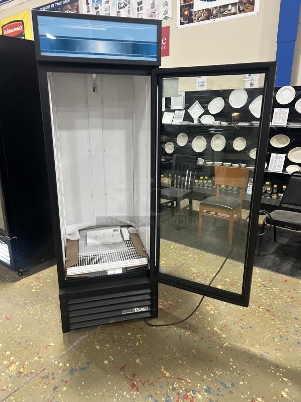 NEW! Scratch-N-Dent! True Commercial Black Powder Coated Single Glass Swing Door reach In Merchandiser Refrigerator! Energy Star Certified! With Poly Coated Wire Racks! Model: GDM-23-HC~TS01 SN: 10985209! 115V 1 Phase! - Image 5 of 7