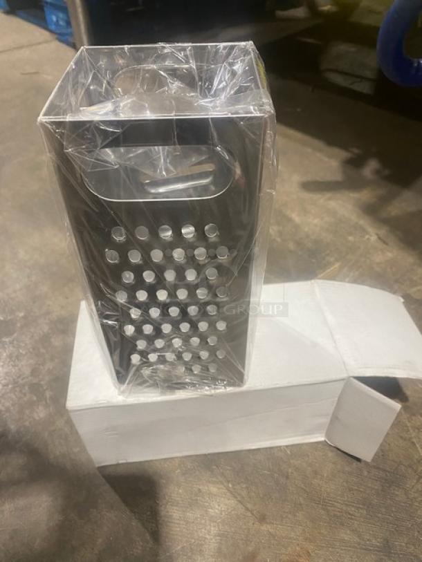 BRAND NEW! Tablecraft Commercial Stainless Steel 4-Sided Handheld Box Grater! Model: SG201! - Image 7 of 8