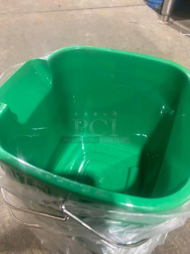 BRAND NEW! Carlisle Commercial Green 3 Qt. Cleaning Solution Suds-Pail/Mop Bucket! With White Grip Handles! Model: 1183109! 6X Your Bid! - Image 4 of 8