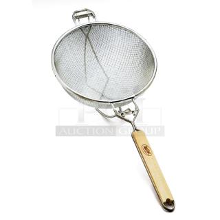 BRAND NEW! Tablecraft Commercial Heavy-Duty 8.75" Round Reinforced Double Mesh Tin Strainer! With Wooden Handle! Model: 1021! 2X Your Bid!