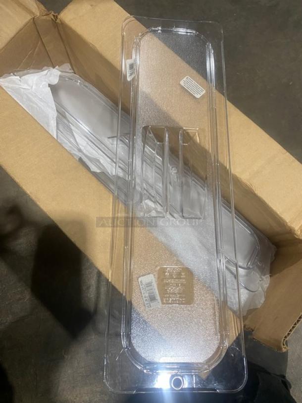 BRAND NEW! Carlisle Commercial Clear Polycarbonate 1/2 Size Long Universal Food Pan Covers! With Top Handle! 6/Case! Model: 10250U07! ALL ONE MONEY! - Image 3 of 6